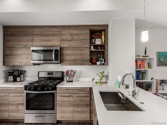 5523 W 10th Avenue, Lakewood, CO 80214