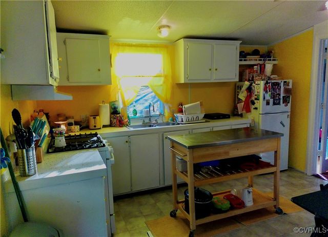 24081 E James Anderson Hwy, Cumberland, VA 23040