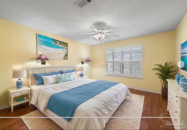 412 Oak Leaf Ct, Pensacola, FL 32514