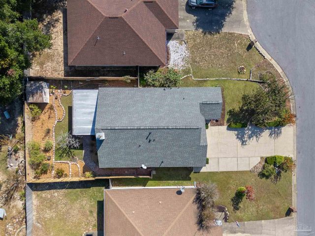 412 Oak Leaf Ct, Pensacola, FL 32514