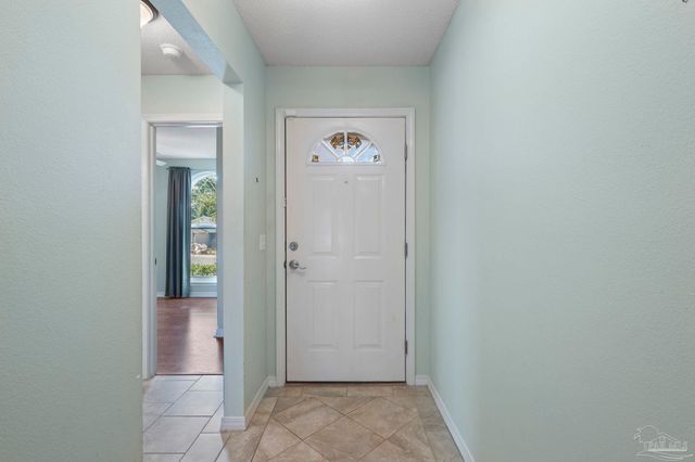 412 Oak Leaf Ct, Pensacola, FL 32514