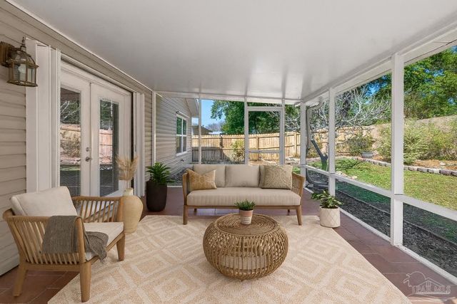 412 Oak Leaf Ct, Pensacola, FL 32514