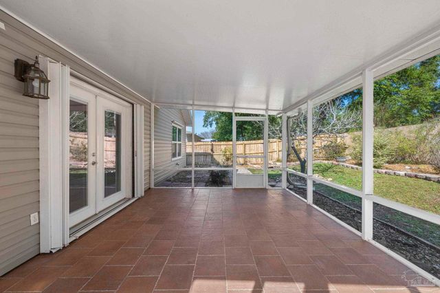 412 Oak Leaf Ct, Pensacola, FL 32514