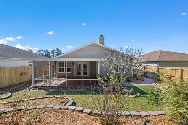 412 Oak Leaf Ct, Pensacola, FL 32514