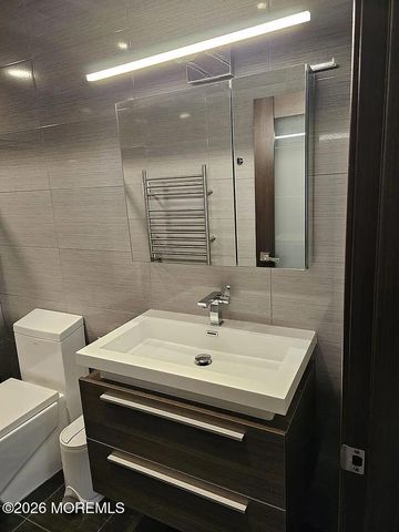 10 Russell Court, Matawan, NJ 07747