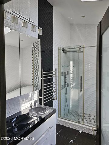 10 Russell Court, Matawan, NJ 07747