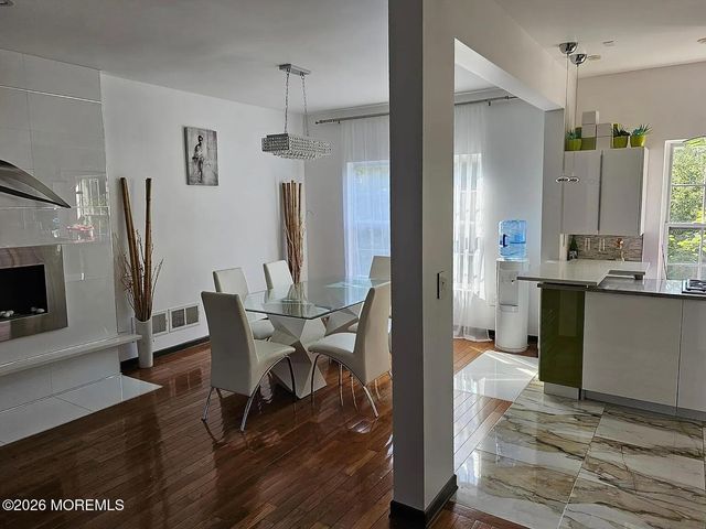 10 Russell Court, Matawan, NJ 07747