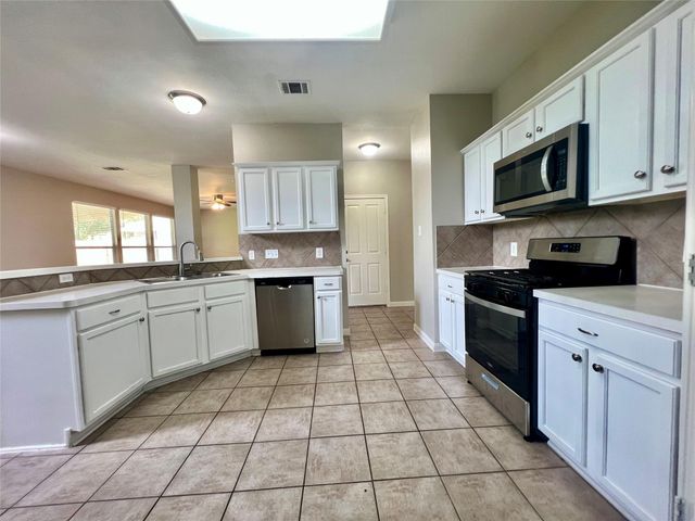 1111 Glendalough DR, Pflugerville, TX 78660