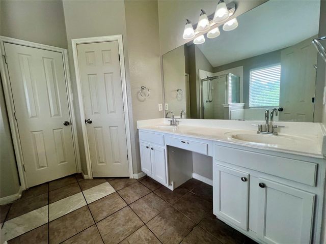 1111 Glendalough DR, Pflugerville, TX 78660