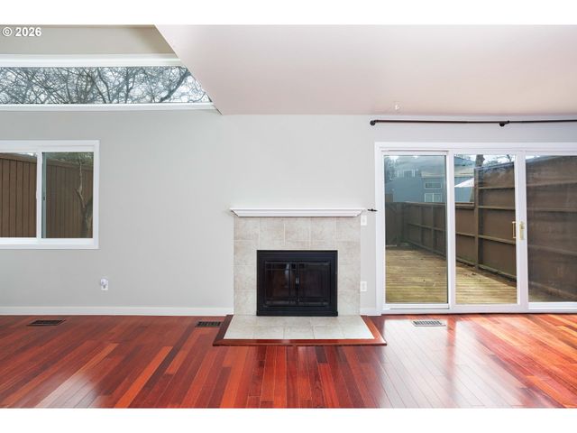 17582 Nw ROLLING HILL Ln, Beaverton, OR 97006