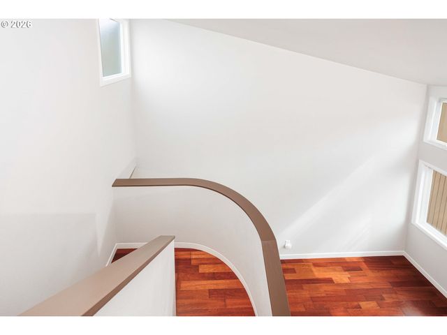 17582 Nw ROLLING HILL Ln, Beaverton, OR 97006