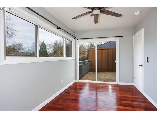 17582 Nw ROLLING HILL Ln, Beaverton, OR 97006