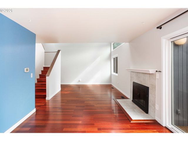 17582 Nw ROLLING HILL Ln, Beaverton, OR 97006