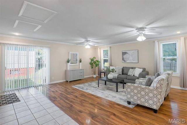 716 Wild Walnut Lane, Ballwin, MO 63021