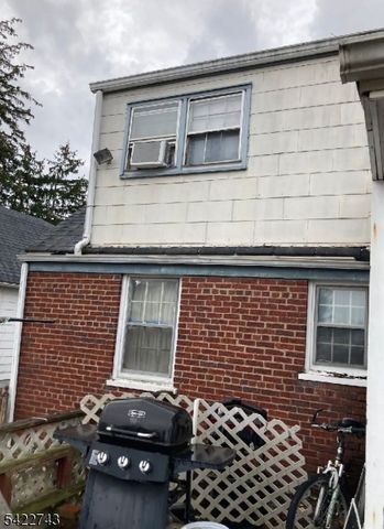 52 Caroline Ave, Hamilton Twp., NJ 08610