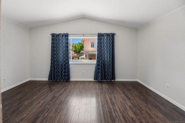 633 Thunder Gln, Escondido, CA 92027