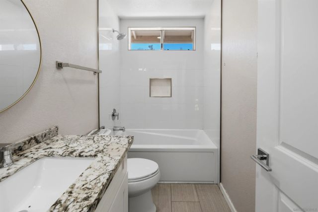 633 Thunder Gln, Escondido, CA 92027