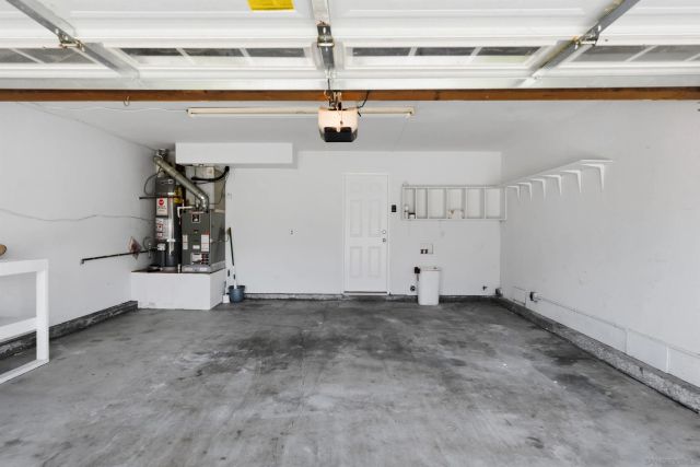 633 Thunder Gln, Escondido, CA 92027