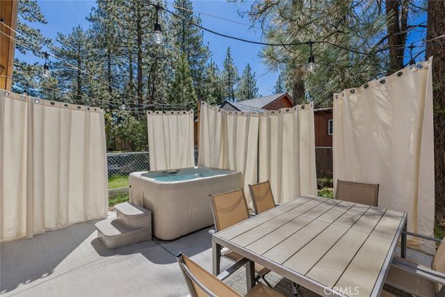 1104 Robinhood, Big Bear City, CA 92314