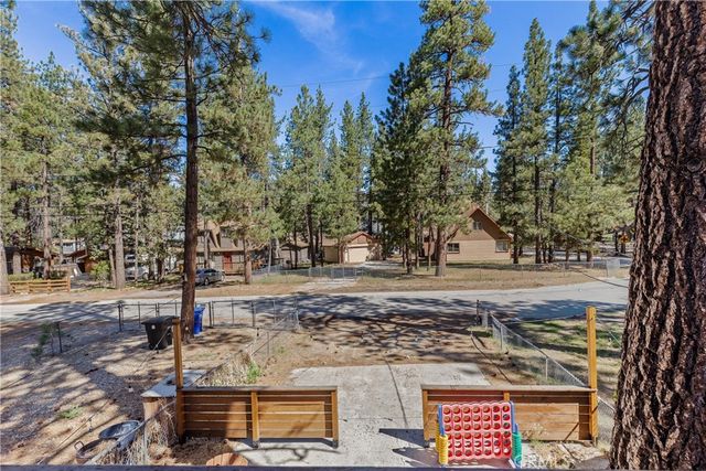 1104 Robinhood, Big Bear City, CA 92314