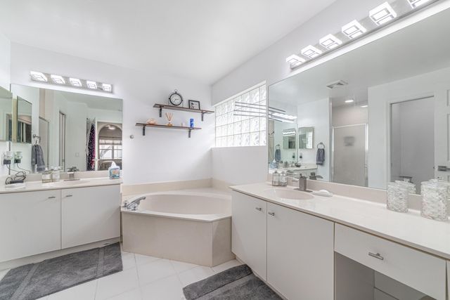 22740 E Royal Crown Terrace E, Boca Raton, FL 33433