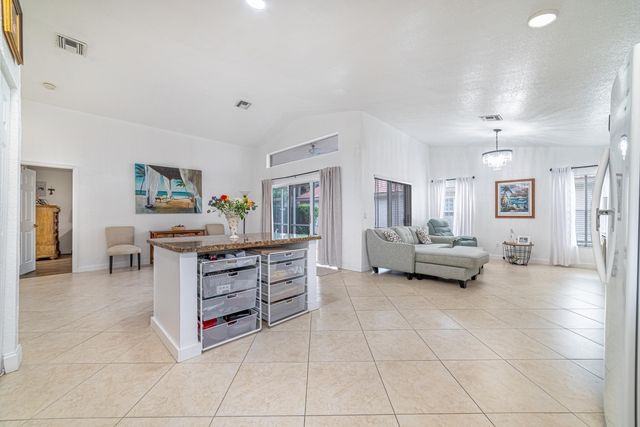 22740 E Royal Crown Terrace E, Boca Raton, FL 33433