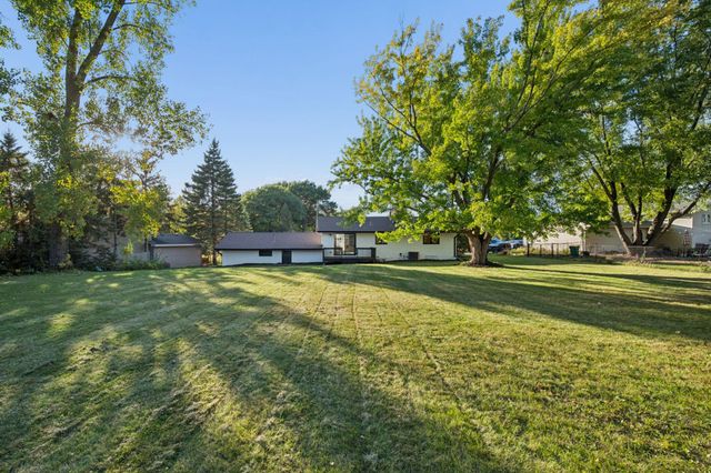 17532 Jaguar Path, Lakeville, MN 55044