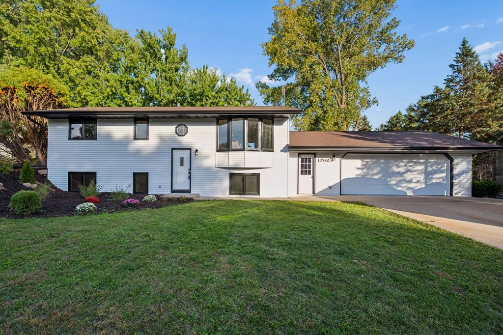 17532 Jaguar Path, Lakeville, MN 55044 — photo 2