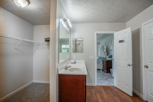 1461 Hoovler Way, Pataskala, OH 43062