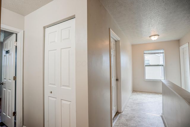 1461 Hoovler Way, Pataskala, OH 43062