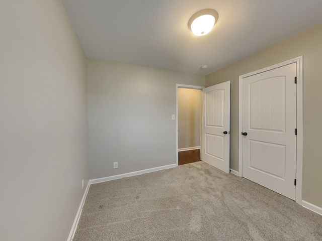 1517 Reasons Dr, Clarksville, TN 37042