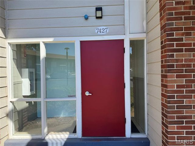 7427 Sieloff Drive A, Hazelwood, MO 63042