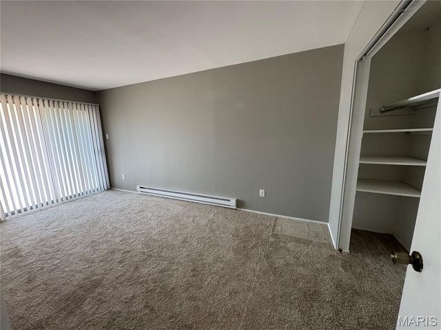 7427 Sieloff Drive A, Hazelwood, MO 63042