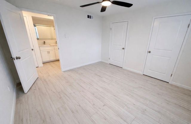 2800 Jeanetta Street 2002, Houston, TX 77063