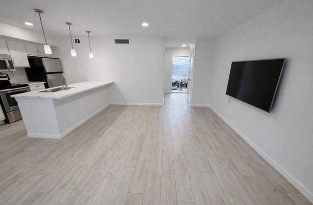 2800 Jeanetta Street 2002, Houston, TX 77063