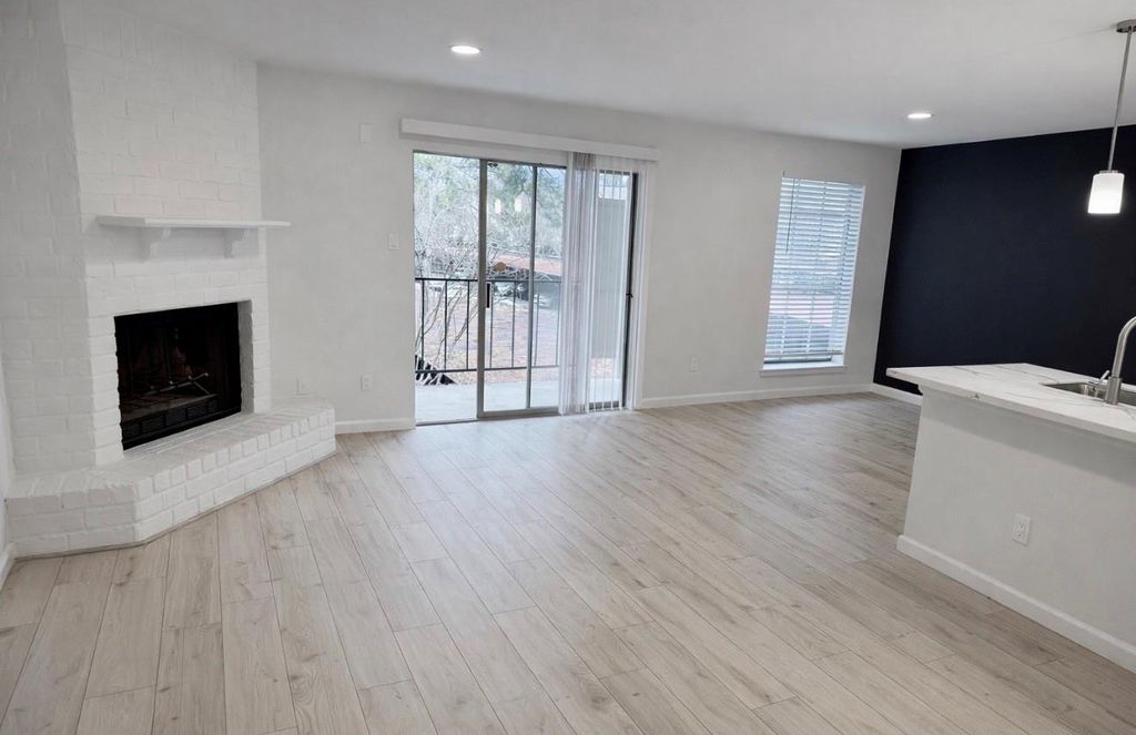 2800 Jeanetta Street 2002, Houston, TX 77063