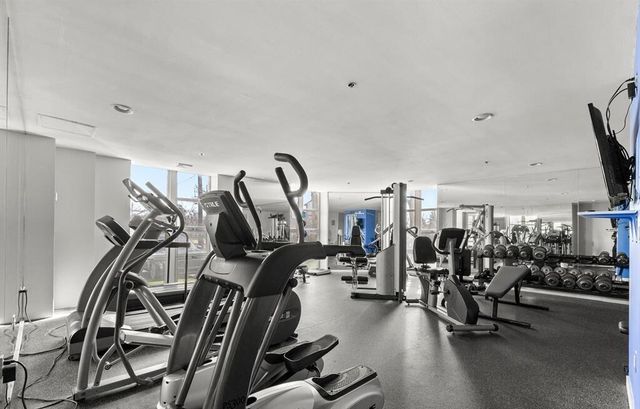 250 E Harbortown Drive 307, Detroit City, MI 48207