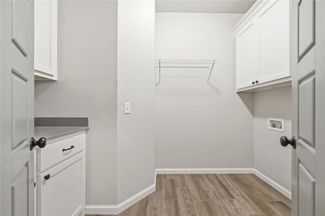 2004 Creek Side Circle, Moore, OK 73160