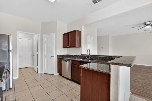 136 Eider Drive, Sanger, TX 76266