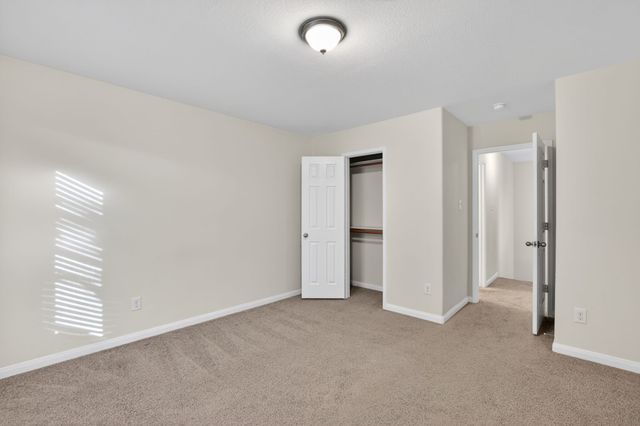 136 Eider Drive, Sanger, TX 76266