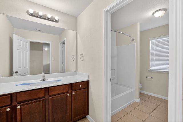 136 Eider Drive, Sanger, TX 76266