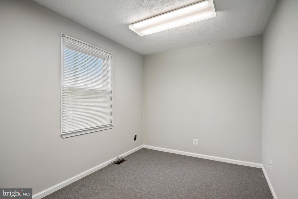 200 RT-73, BERLIN, NJ 08009 — photo 3