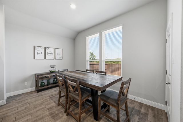 1303 Deer Hollow Drive, Arlington, TX 76002