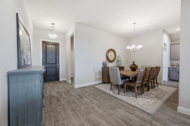 1303 Deer Hollow Drive, Arlington, TX 76002
