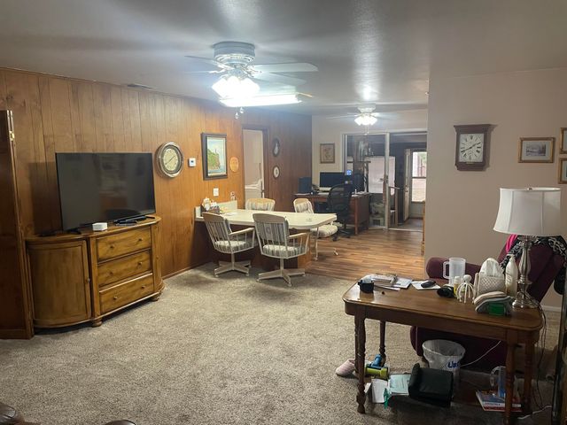 105 13th Street, Seagraves, TX 79359