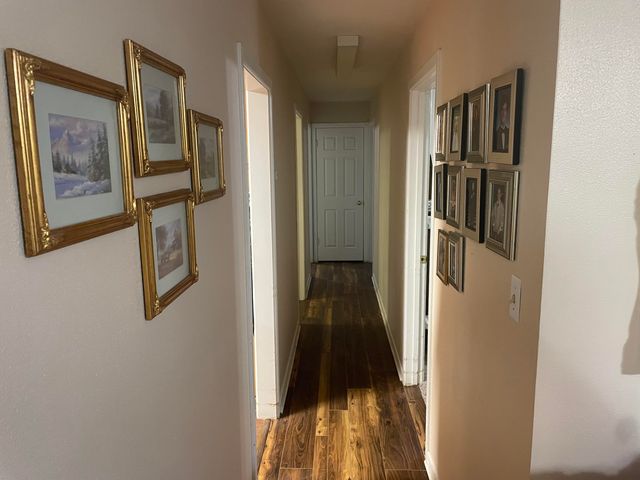 105 13th Street, Seagraves, TX 79359