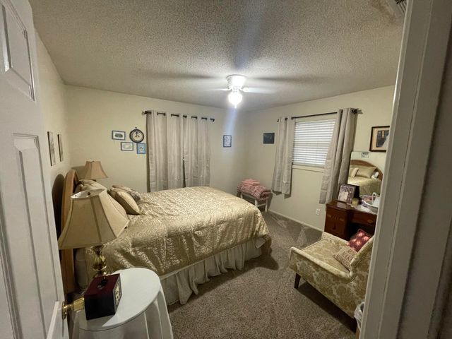 105 13th Street, Seagraves, TX 79359