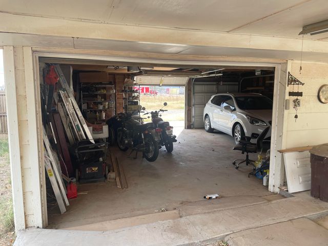 105 13th Street, Seagraves, TX 79359