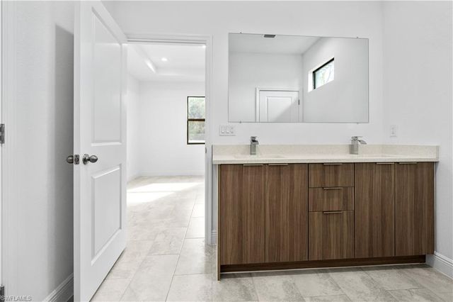 5008 MYRTLEWOOD RD, Labelle, FL 33935