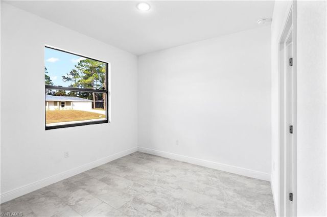 5008 MYRTLEWOOD RD, Labelle, FL 33935